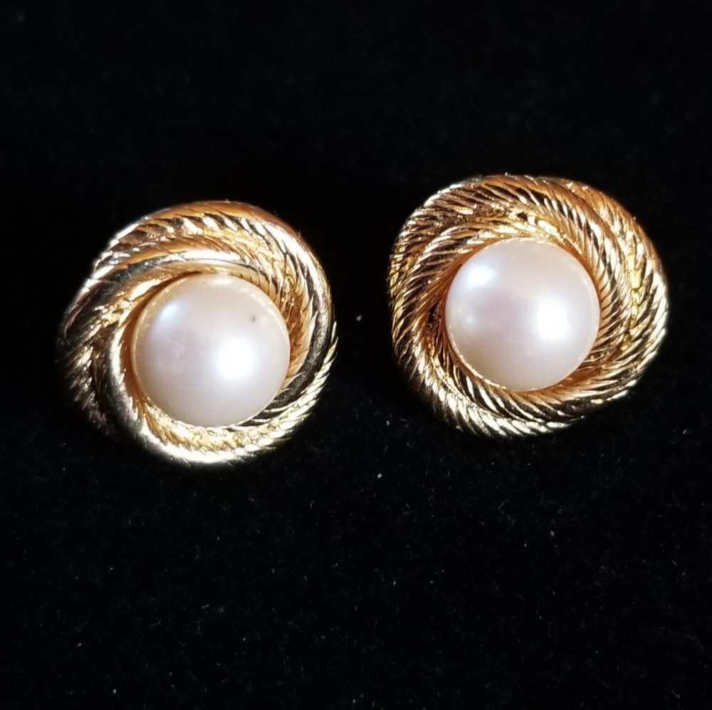 ☆ Pierced Earrings